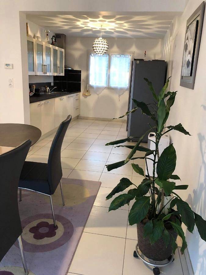 Budget Double Room in Auray, Côte des Mégalithes
