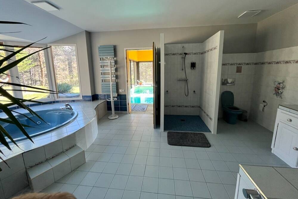 Gîte des Collines à Mirmande classé 4**** , maison avec piscine chauffée. in Mirmande, Région de Valence