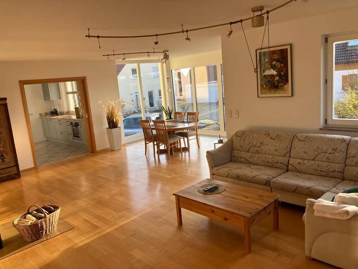 Ferienwohnung für 4 Personen, mit Terrasse und Garten sowie Ausblick