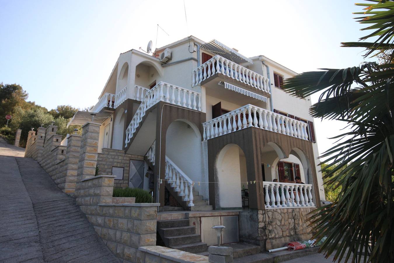 Appartement entier, Garçonniere avec la terrasse et la vue sur le mer Kali, Ugljan As-8202-b in Kali, Île d'Ugljan