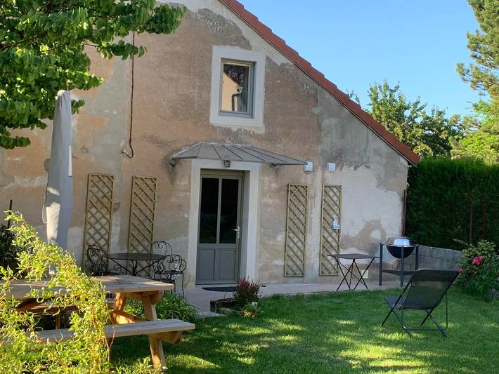 Renoviertes Haus in Semur-en-Auxois, privater Garten, Internet, nahe mittelalterliches Zentrum in Semur-en-Auxois, Montbard und Umgebung