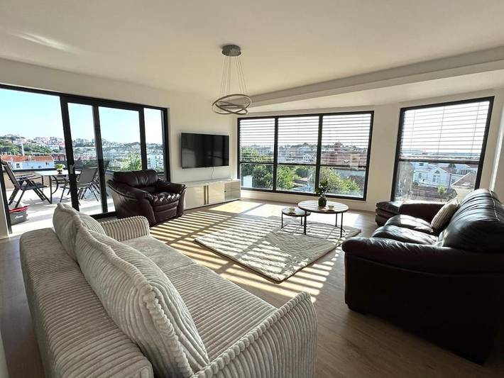 Villa for 7 people, with garden and view as well as pool, with pets in Pula