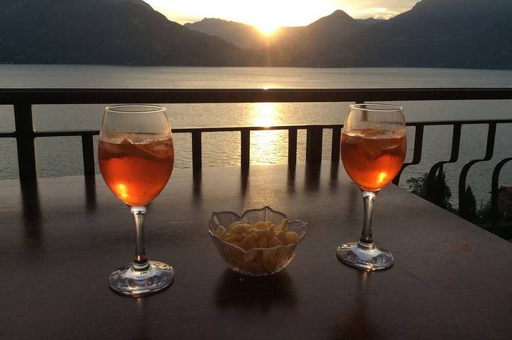 Baita per 4 persone, con giardino e balcone sul Lago di Como