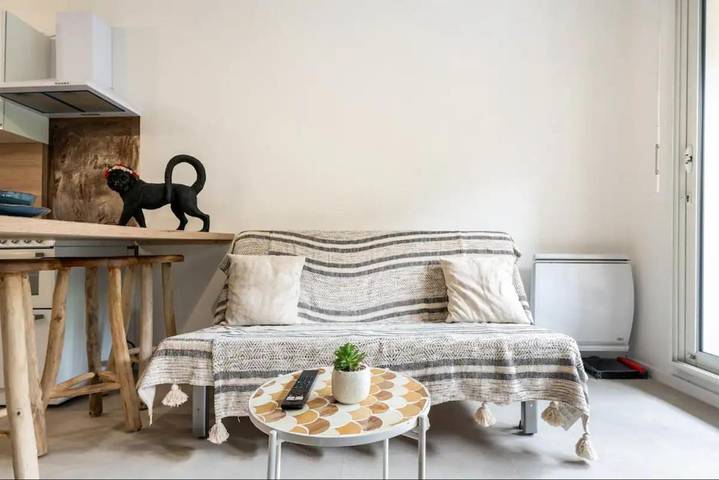 Gîte pour 3 personnes, avec jardin à Gaillard - 2