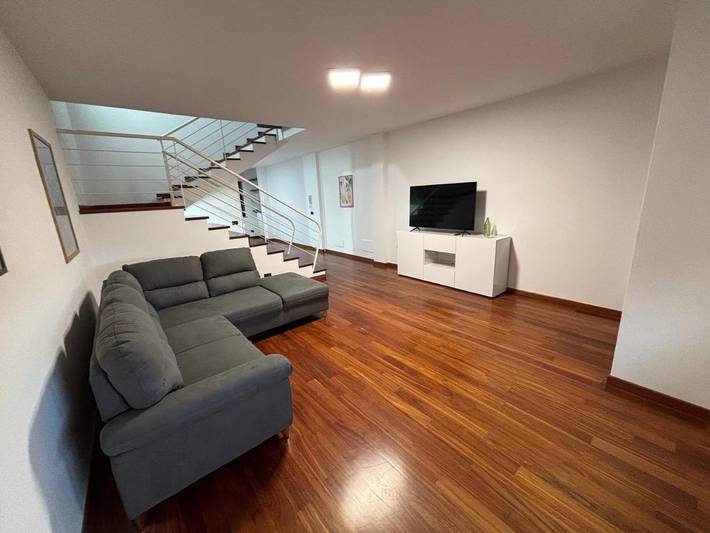 Appartamento per 6 persone, con balcone e idromassaggio nonché giardino a Lamezia Terme