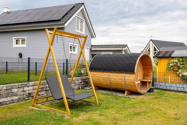 Ferienhaus für 6 Personen, mit Sauna und Terrasse sowie Garten