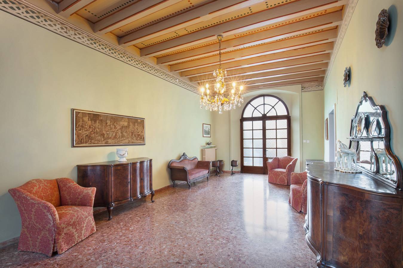 Villa L'Oleandra with Pool up to 12 People in Volta Mantovana, Provincia di Mantova