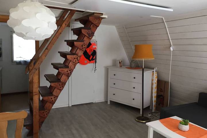 Finnhütte Dirk-Dieter con playa privada in Großzerlang, Rheinsberg