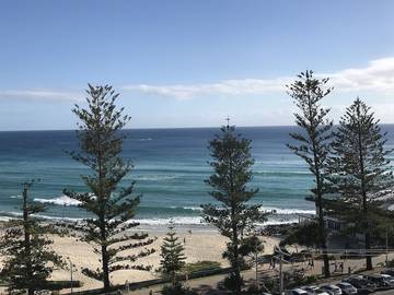 Holiday Apartment for 7 People in Burleigh Heads, Queensland, Photo 1