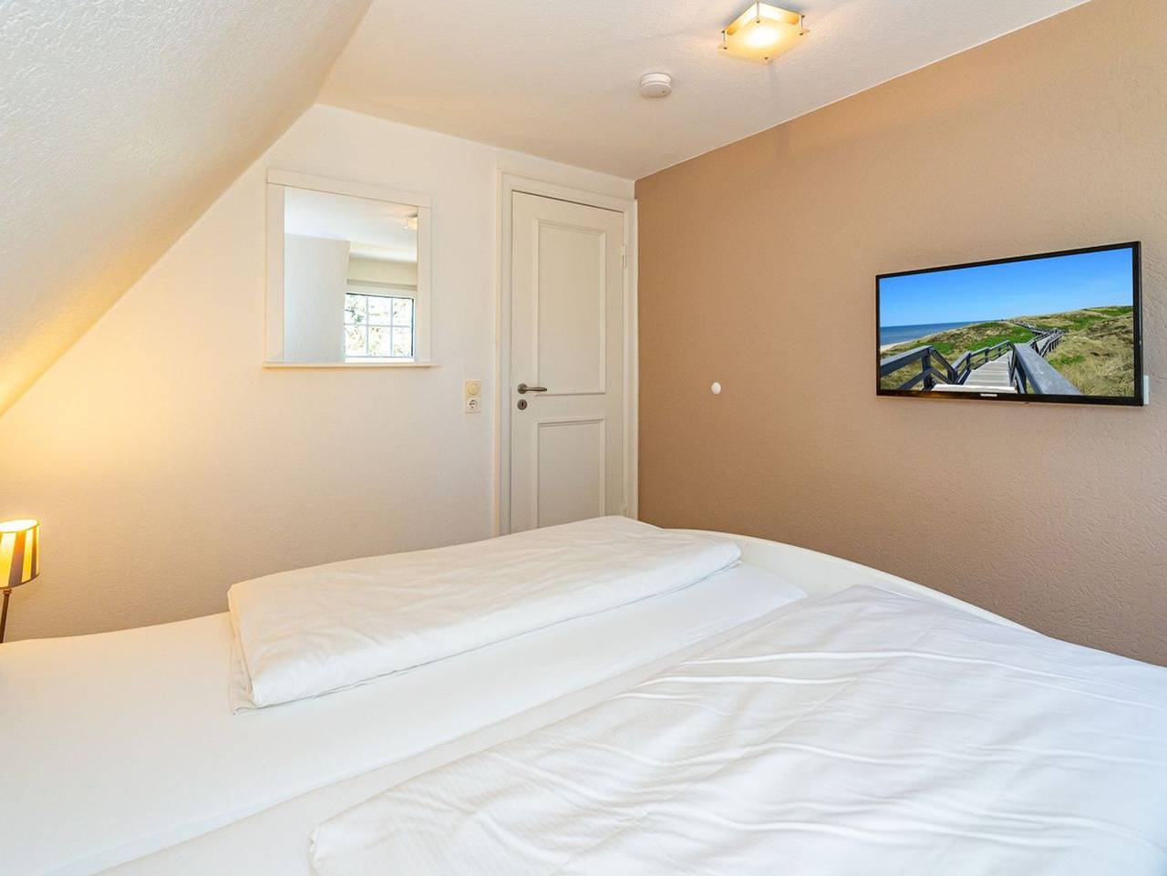 Ganze Ferienwohnung, Syltlounge - 3-Zimmer-Ferienwohnung hinter den Dünen in Westerland - nur 300 Meter bis zum Strand! in Westerland, Sylt (Gemeinde)
