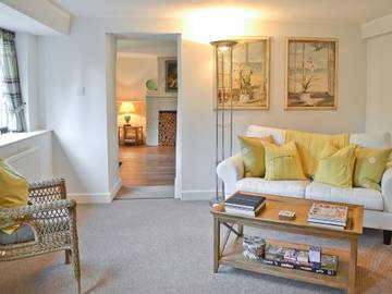 Log Cabin for 2 People in Stroud, The Cotswolds, Photo 1