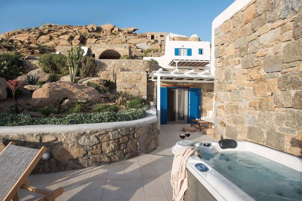 Romantic Mykonian Oasis Suite w Jacuzzi & Sea View, foto 6