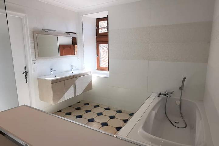 Gîte pour 15 personnes, avec jardin à Rousson - 4