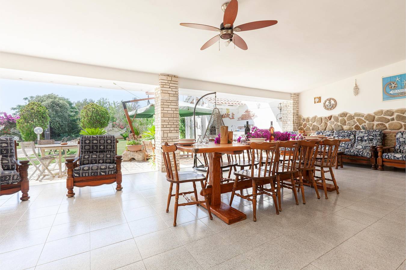 Villa Erika with private pool and garden in Lecce, Province de Lecce