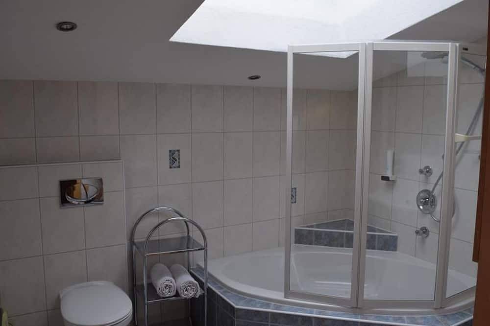 Ferienwohnung - Gasthof-Pension Aschlandhof in Obsteig, Bezirk Imst