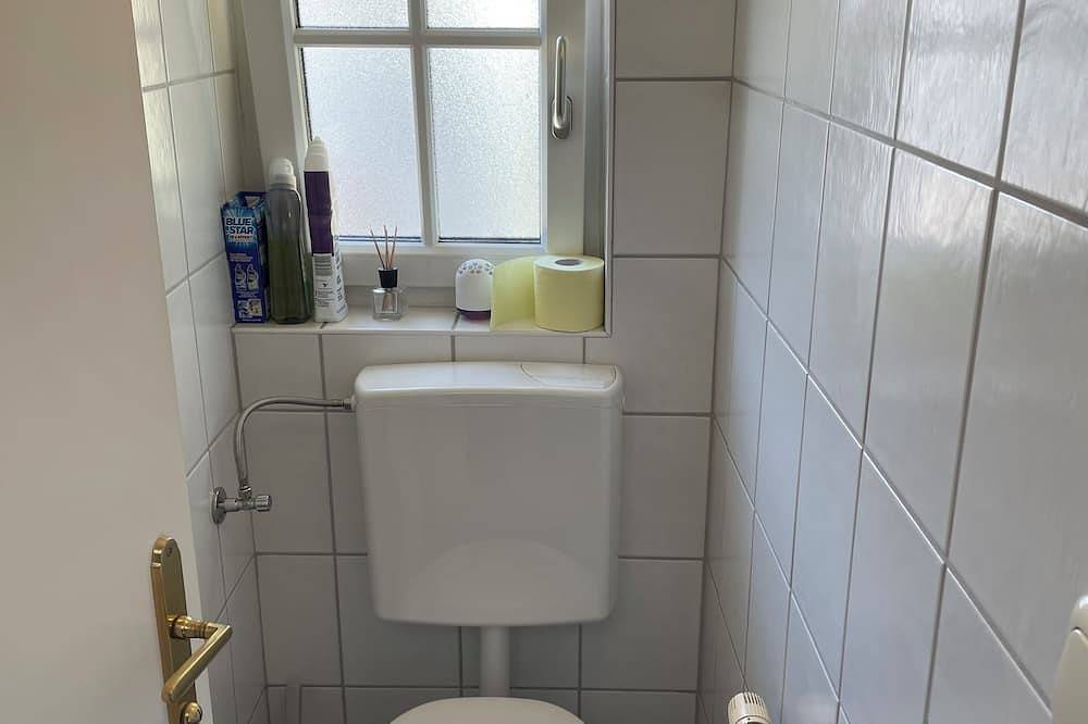 Ganze Wohnung, Traumhafte, neue Ferienwohnung in Top Lage. Komplett ausgestattet mit Parkplatz in Salzkammergut-Berge, Altmünster