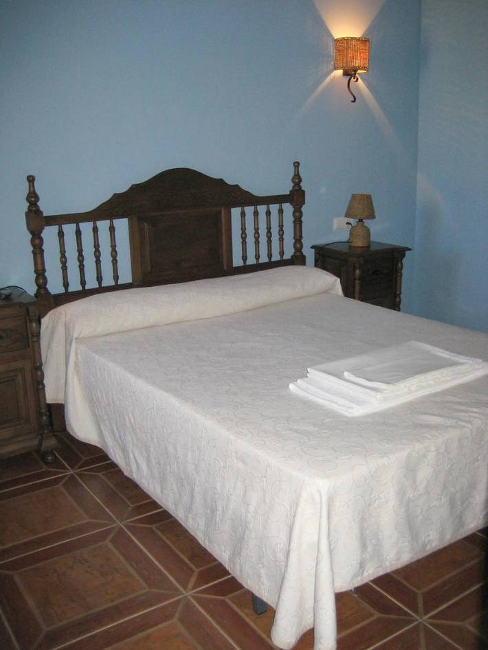 Casa rural para 18 personas, con terraza y jacuzzi además de piscina y sauna en Comarca de Baza - 4