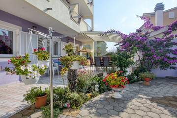Ferienwohnung für 3 Personen, mit Balkon/Terrasse in Vodice
