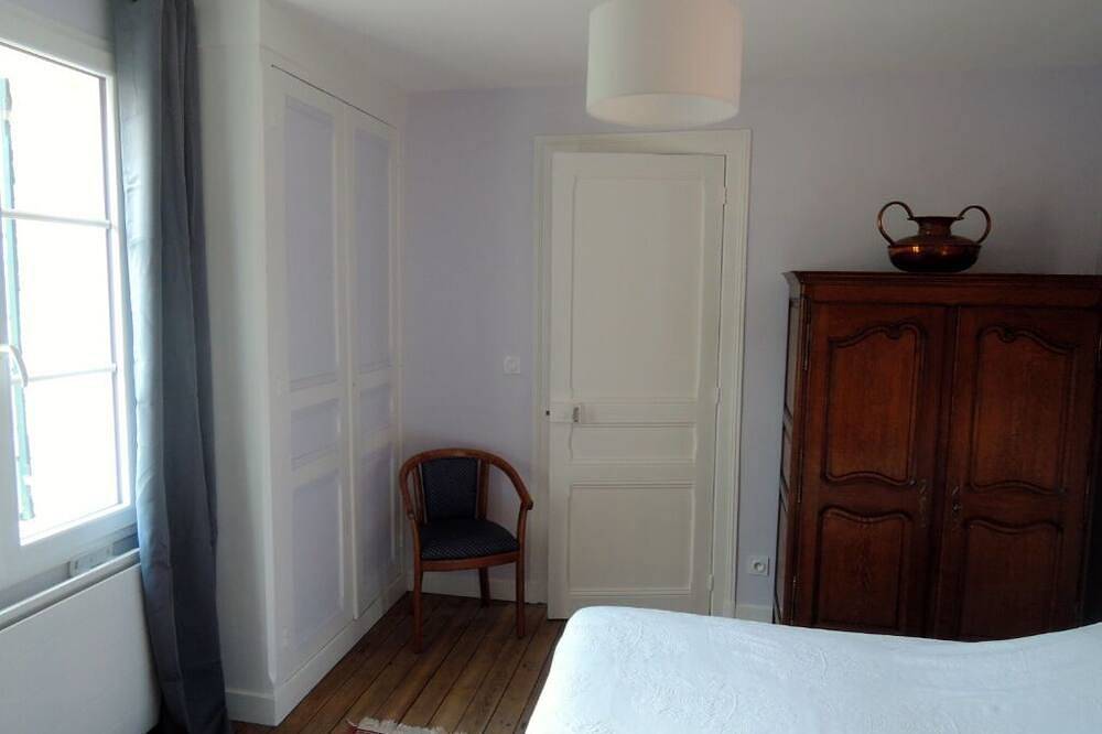 Maison Familiale 6 Pers. (+enf.-3ans) , 2*, Place Morny 50 m, jardin, terrasse, in Deauville, Région de Lisieux