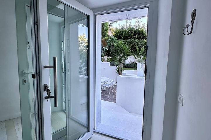 Ferienwohnung für 6 Personen, mit Balkon und Garten in Sirolo