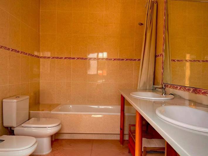 Casa rural para 6 personas, con vistas además de jardín y piscina, Familias con niños en Vera - 4