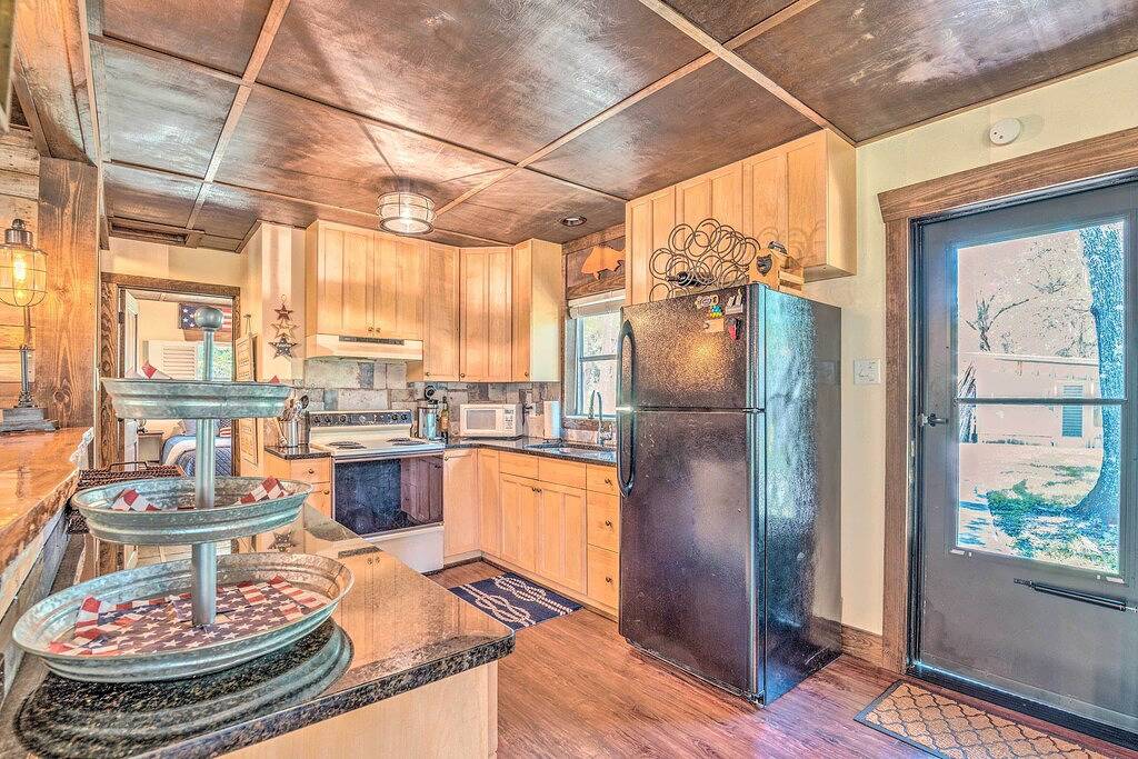 Waterside Angler’s Heaven: Crooked River Fish Camp in Inglis, Levy County