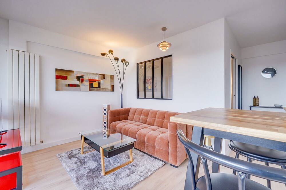 Entire apartment, L'Urban Light - Superbe T2 avec Terrasse in Le Bouscat, Bordeaux region