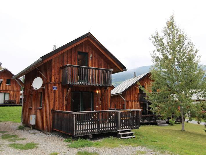 Ferienhaus für 4 Personen, mit Balkon und Terrasse sowie Garten