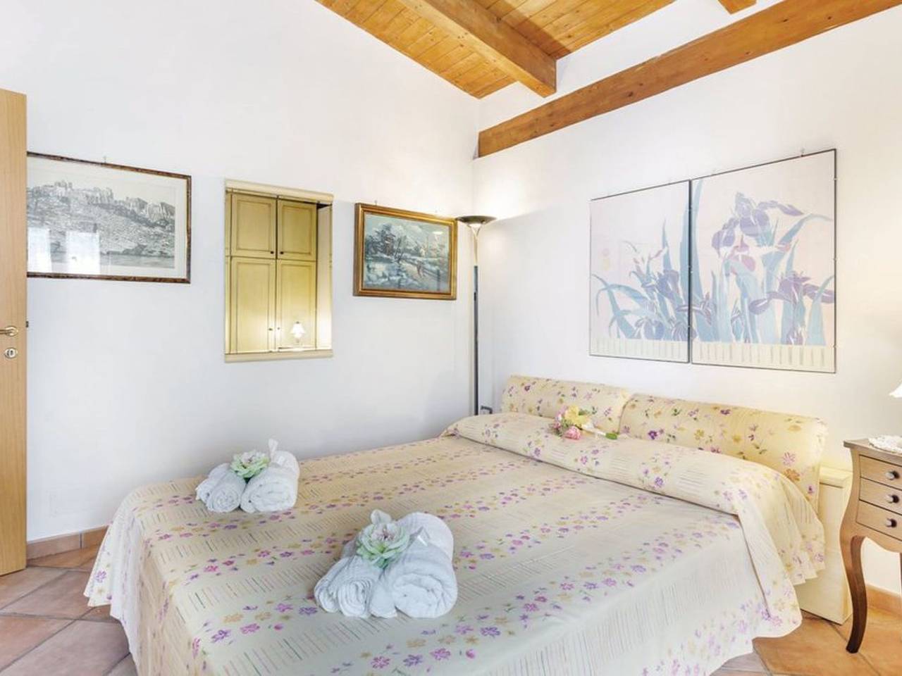 Chalet 'Panorama' mit Infinity-Pool in Laureana Cilento, Cilento Coast