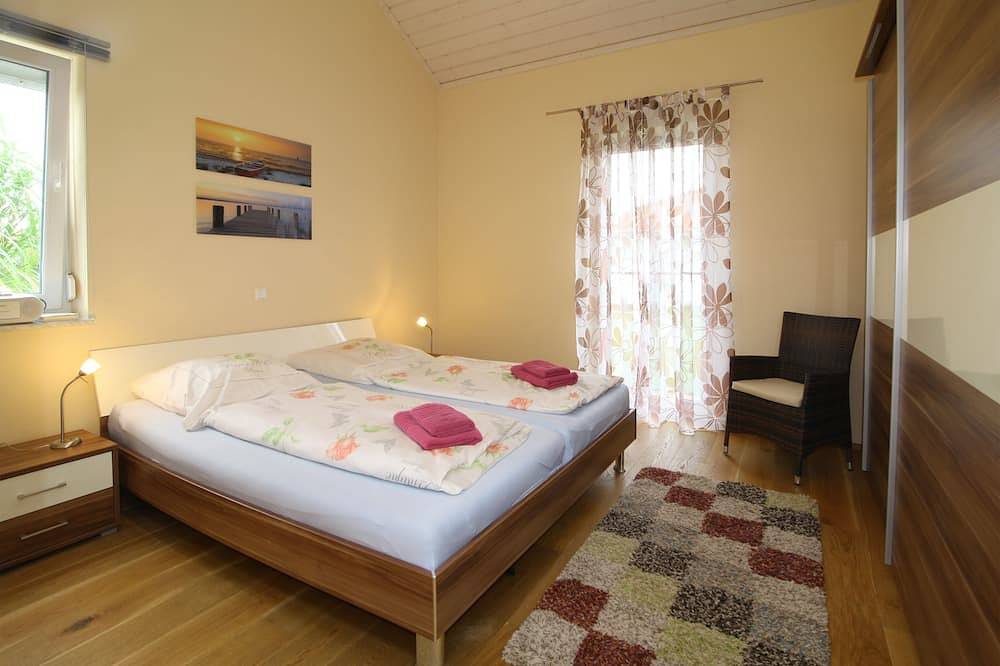 Familienvilla- Kinderparadies,Wintergarten,Rügenurlaub mit Hund in Vaschvitz, Trent