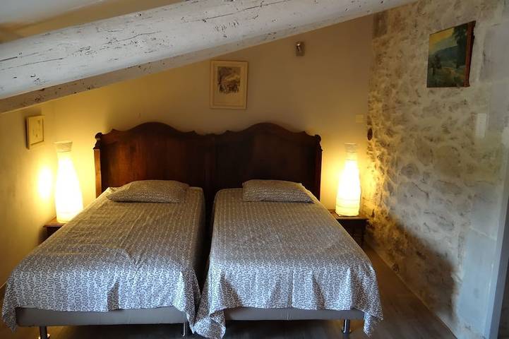 Location de vacances pour 4 personnes, avec terrasse et jardin à Barbentane - 4