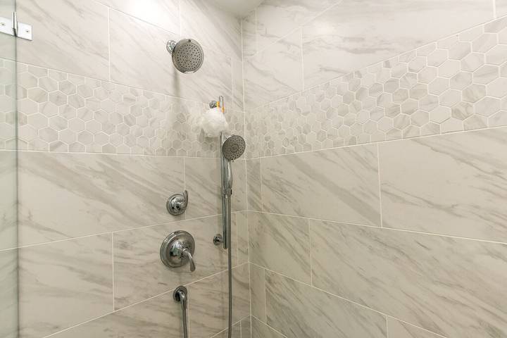 Vacation rental for 8 people, with hot tub and yard as well as balcony in Gloucester (MA)