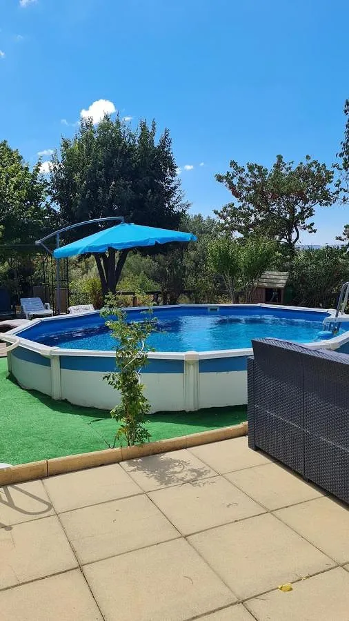 Apartamento de vacaciones para 6 personas, con jardín y piscina - 1