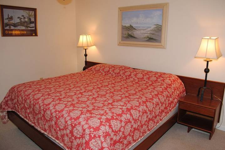 Vacation house for 16 people, with balcony in Pawleys Island