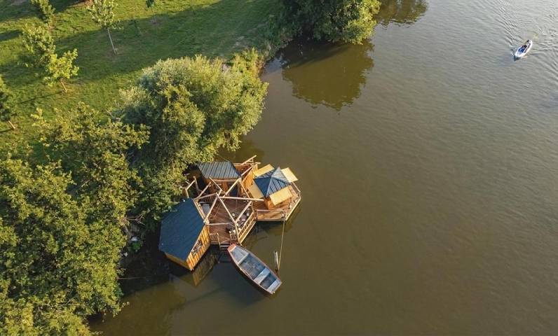 Camping pour 2 personnes, avec Terrasse ainsi que Jardin et Vue