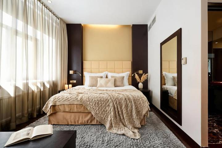 Apartahotel para 2 personas, con terraza en Viena