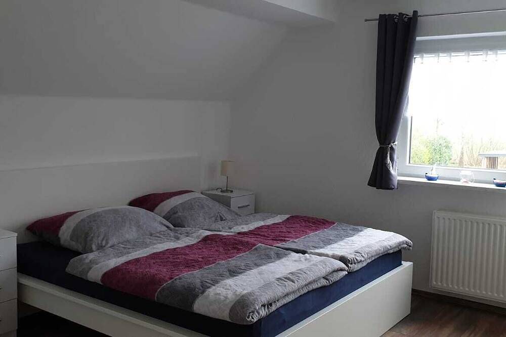 Traumurlaub im Küstenbadeort Minsen - Ladestation am Haus in Minsen, Metropolregion Bremen-Oldenburg