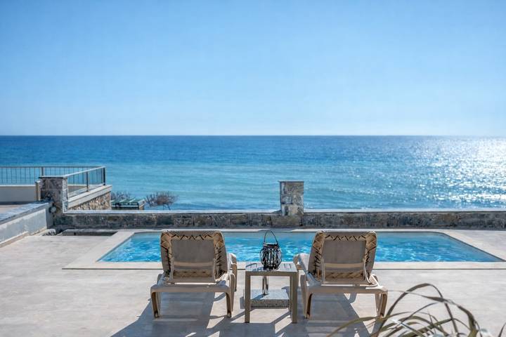 Villa per 4 persone, con Vista oceano e Balcone nonché Terrazza e Piscina a Creta