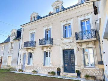 Gîte pour 2 personnes, avec jardin à Savigné-sur-Lathan