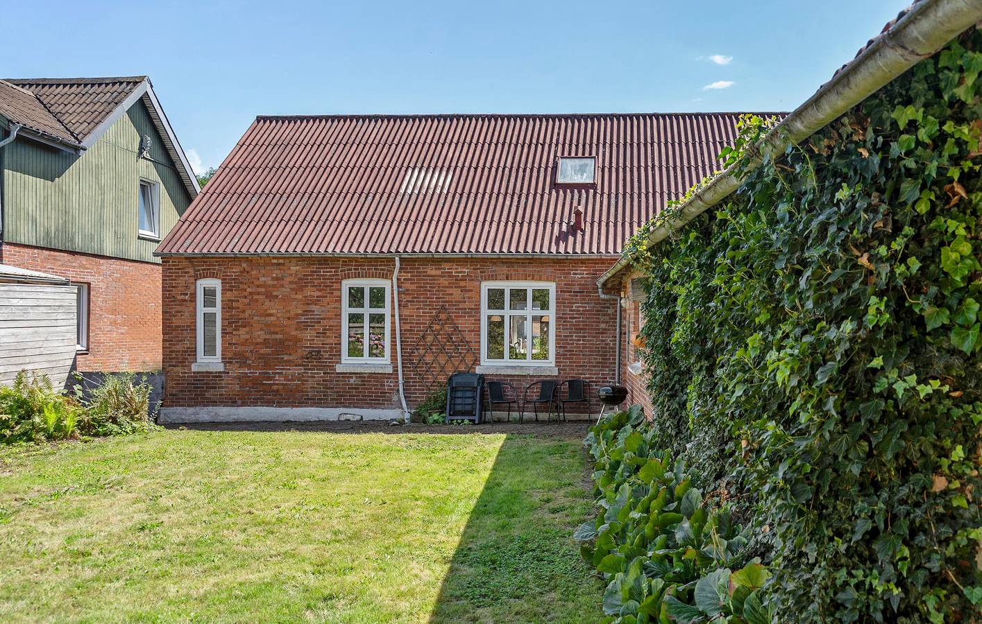 Holiday home for 9 people with garden in Thyholm, Limfjord in Westjütland