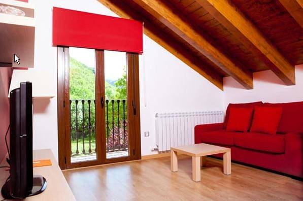 Location de vacances pour 2 personnes, avec jardin à Castejón de Sos - 2