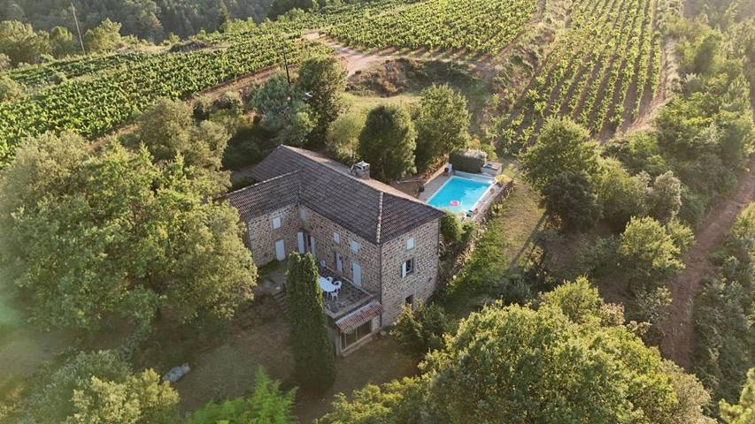 Maison de vacances pour 7 personnes, avec terrasse ainsi que piscine et vue