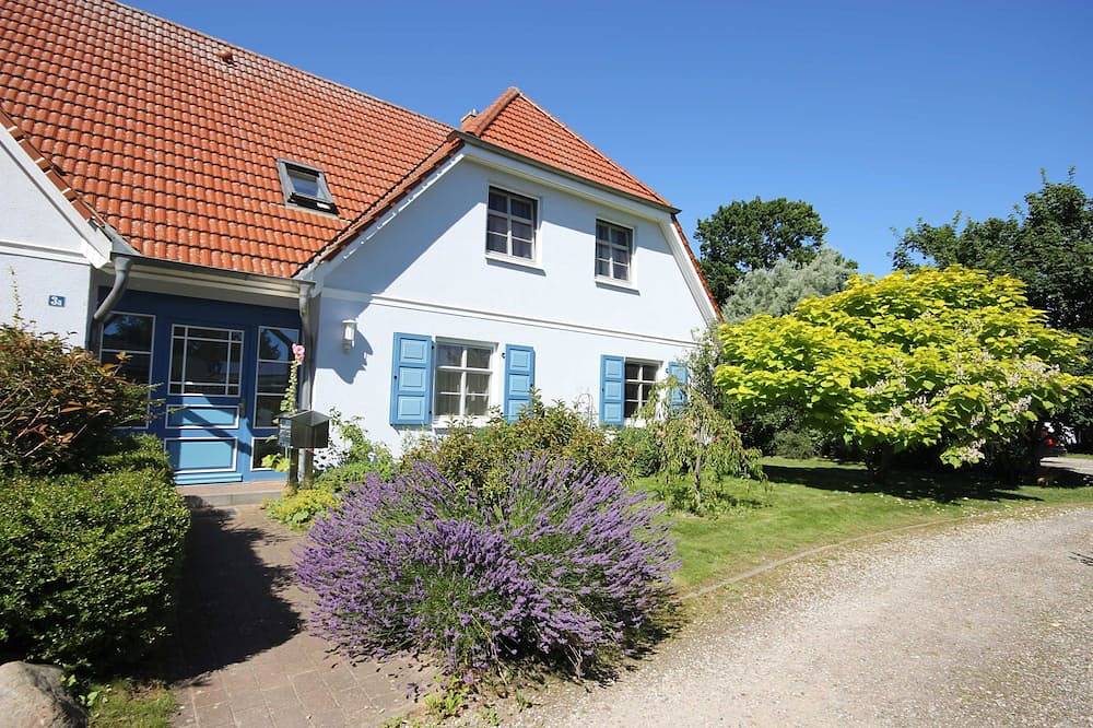 Ferienwohnung in Wustrow für 4 Personen in Wustrow