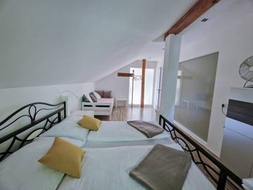 Vacation Rental for 7 Guests in Hausruckviertel, Upper Austria, Picture 2