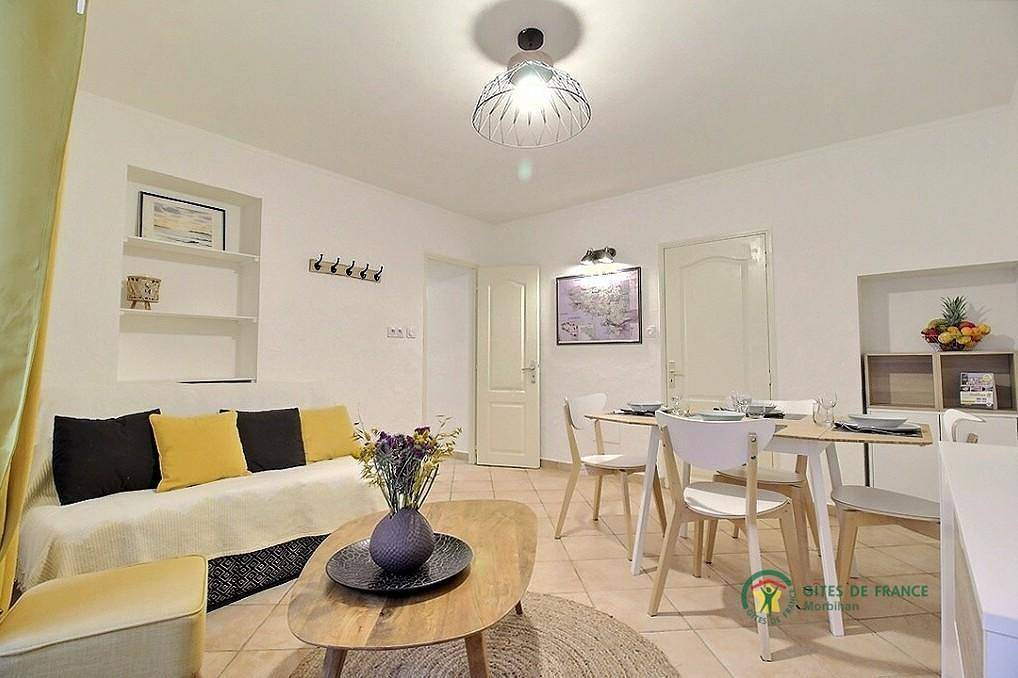 Ti douarenn in Auray, Côte des Mégalithes