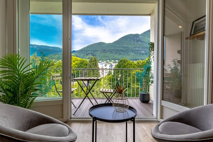 Gîte pour 2 personnes, avec Balcon à Annecy-le-Vieux
