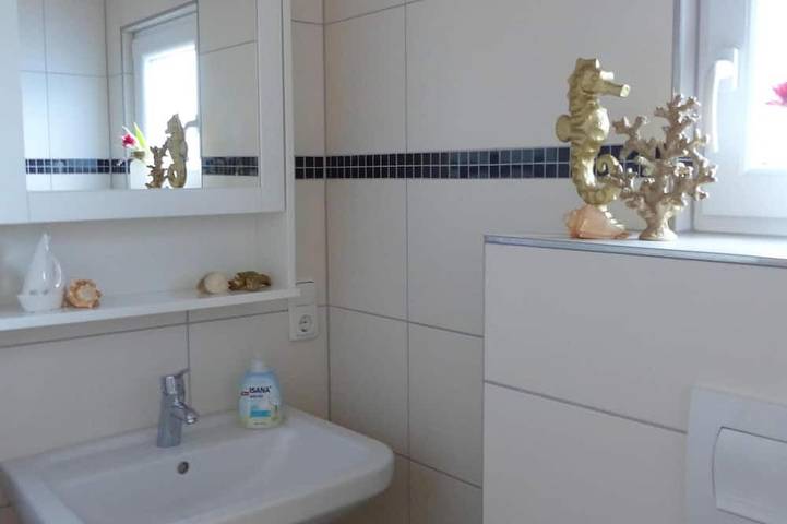 Ferienhaus für 2 Personen, mit Sauna und Terrasse sowie Garten in Hohenkirchen - 4