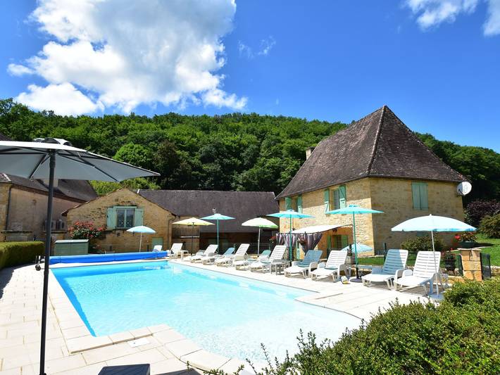 Location de vacances pour 6 personnes, avec terrasse ainsi que jardin et piscine, adapté aux familles à Saint-Vincent-le-Paluel