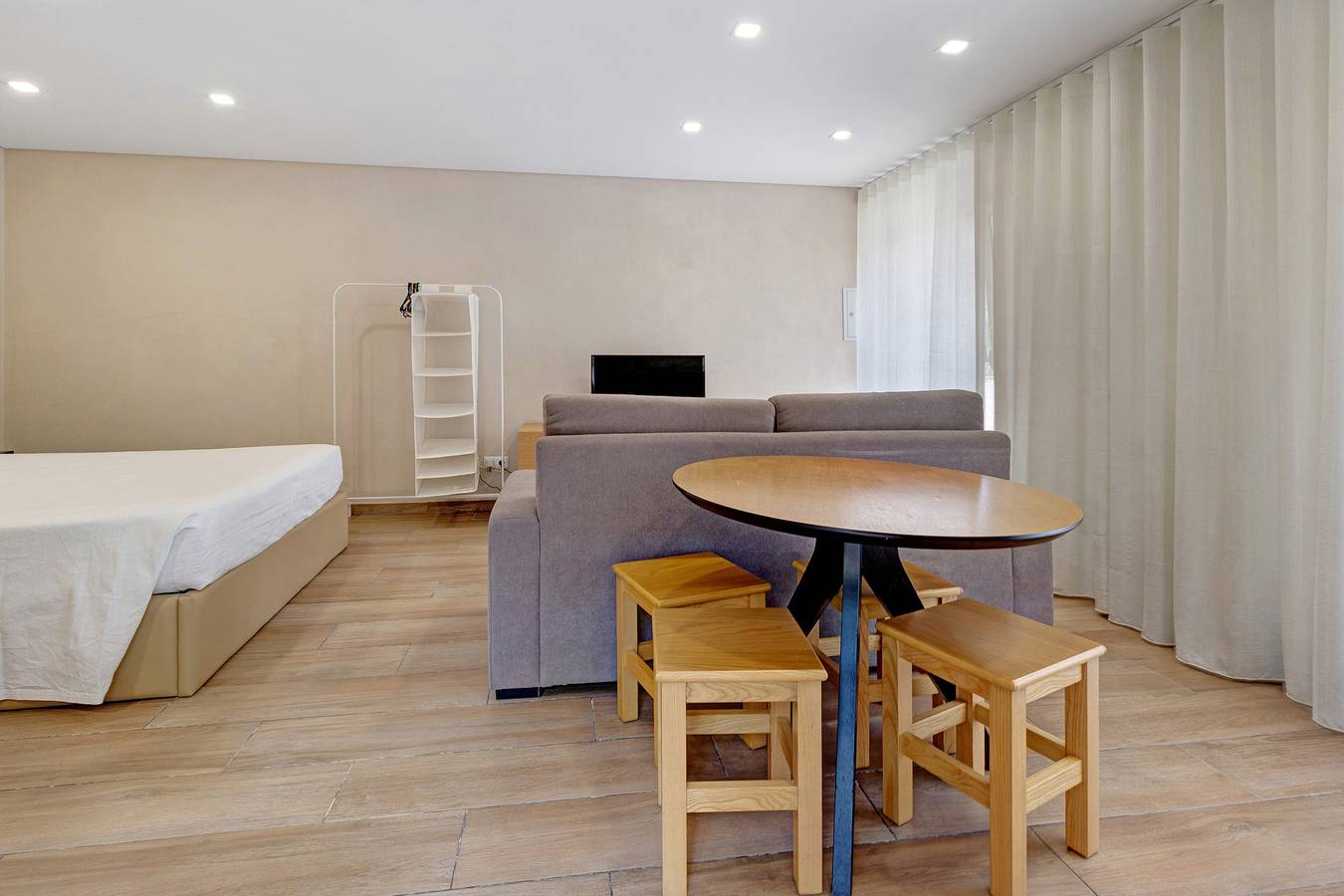 Ganze Wohnung, Ferienwohnung 'E' mit Bergblick, Wi-Fi und Klimaanlage in Vilar da Veiga, Gerês