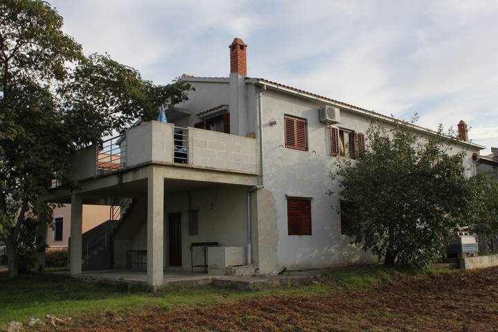 Ganze Wohnung, 1-Zimmer-Ferienwohnung mit Terrasse und Meerblick Mrljane, Pasman -a in Nevidane, Pasman